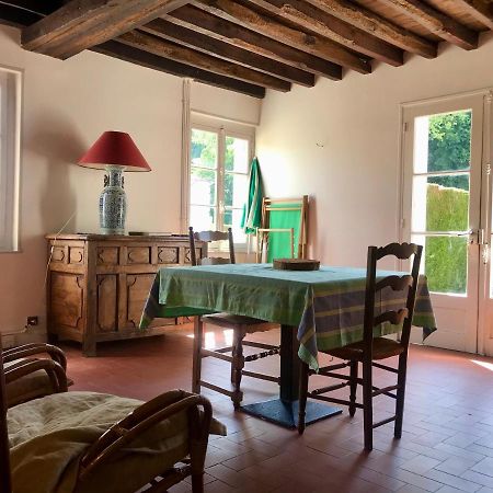 Gite De Mauxe Acquigny Exterior foto