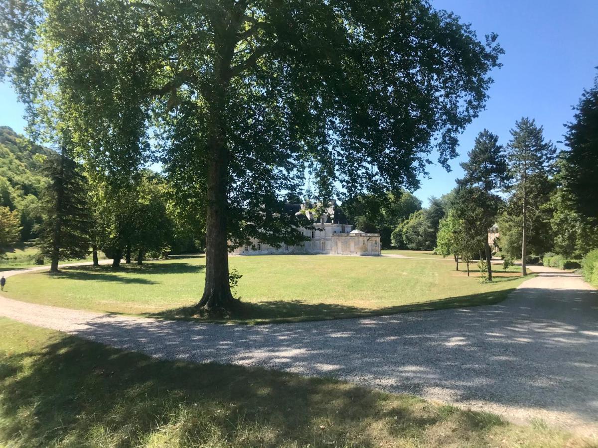 Gite De Mauxe Vila Acquigny Exterior foto